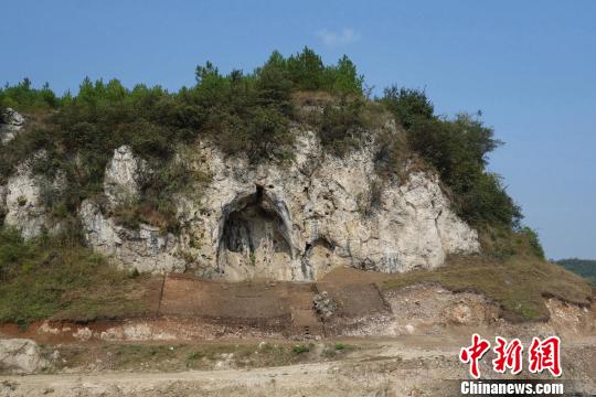 贵州省贵安新区牛坡洞遗址外景 贵州省考古所 摄