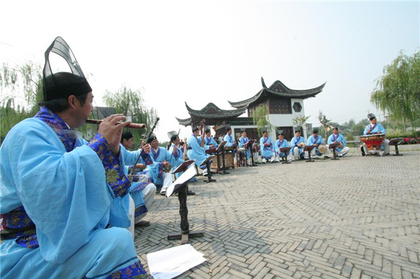 首届淮河华商大会：共建华商新平台_共创淮河新格局